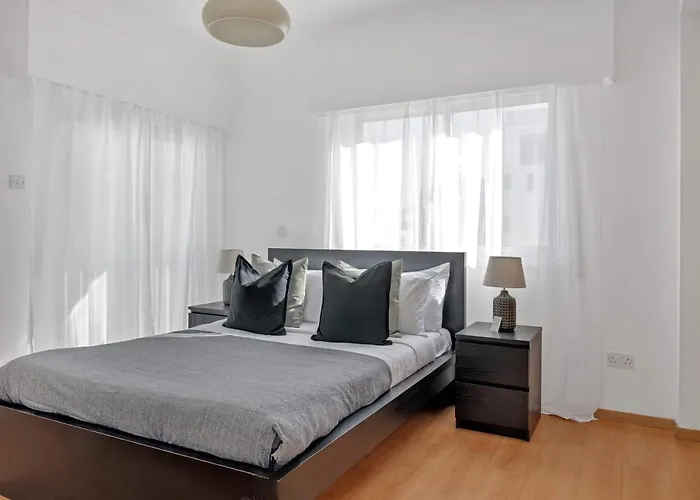 Апартаменти Phaedrus Living: Romanou Modern Center Flat Нікосія