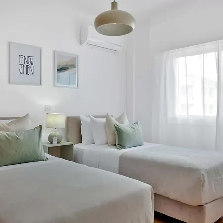 Phaedrus Living: Romanou Modern Center Flat Apartment Nicosia